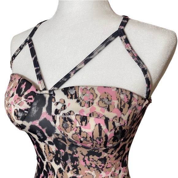 NWT Boohoo Tall Kaya Pastal Animal Cupped Dress Sz 4 Bodycon Cheetah Print - Picture 3 of 10